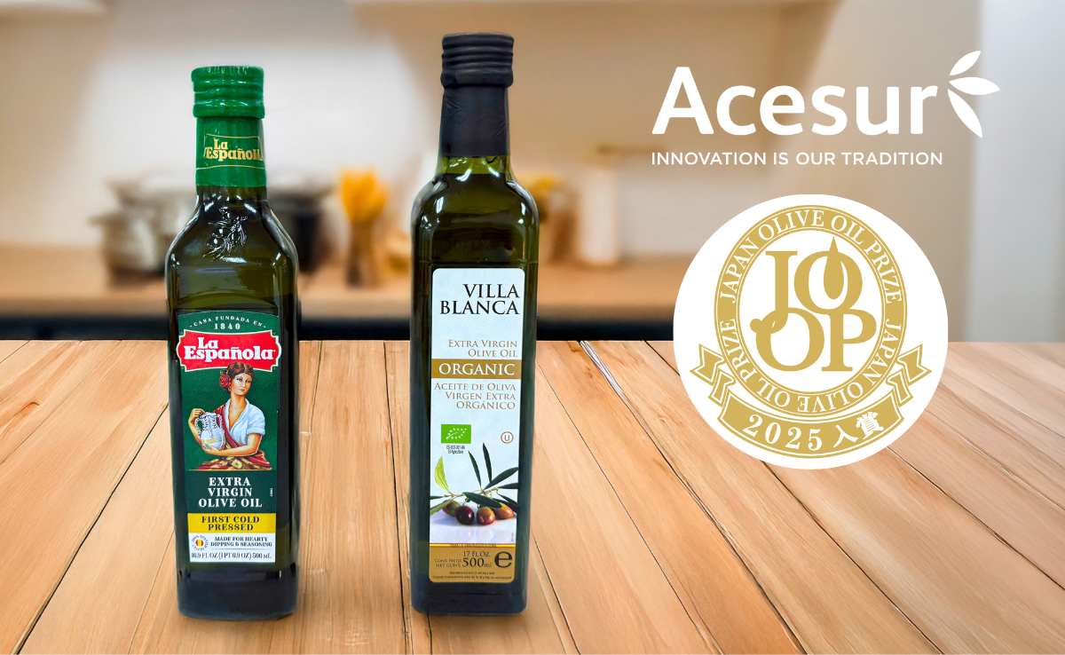 La Española Gran Selección EVOO bottle and Villa Blanca bottle with JOOP 2024 gold medal